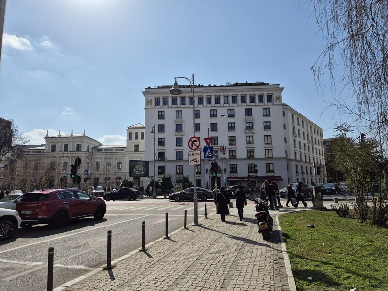 Calea Victoriei, Piata Amzei